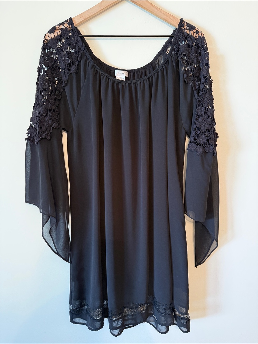 ESLEY Black Lace Off-the-Shoulder Shift Dress | Asymmetrical Bell Sleeves